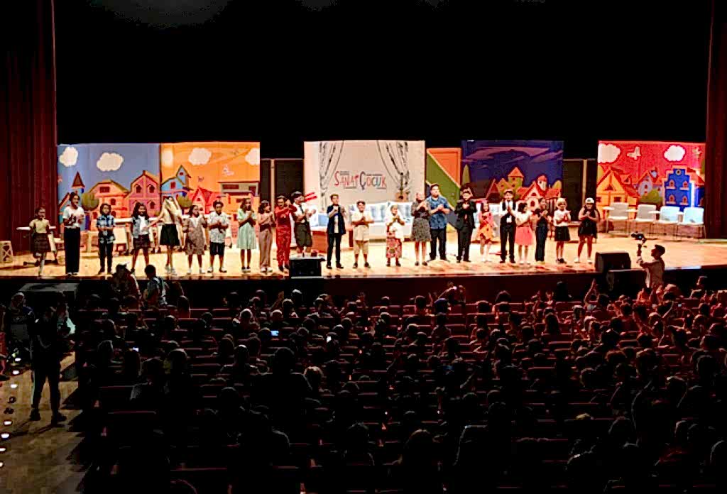 Sanat Akademisi Öğrencilerinden Tiyatro Gösterisi “PALDIR GÜLDÜR ŞOV” BÜYÜK BEĞENİ ALDI